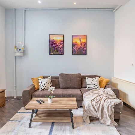 Explore Budapest From A Central Cozy Home & Sweet Retreat Экстерьер фото