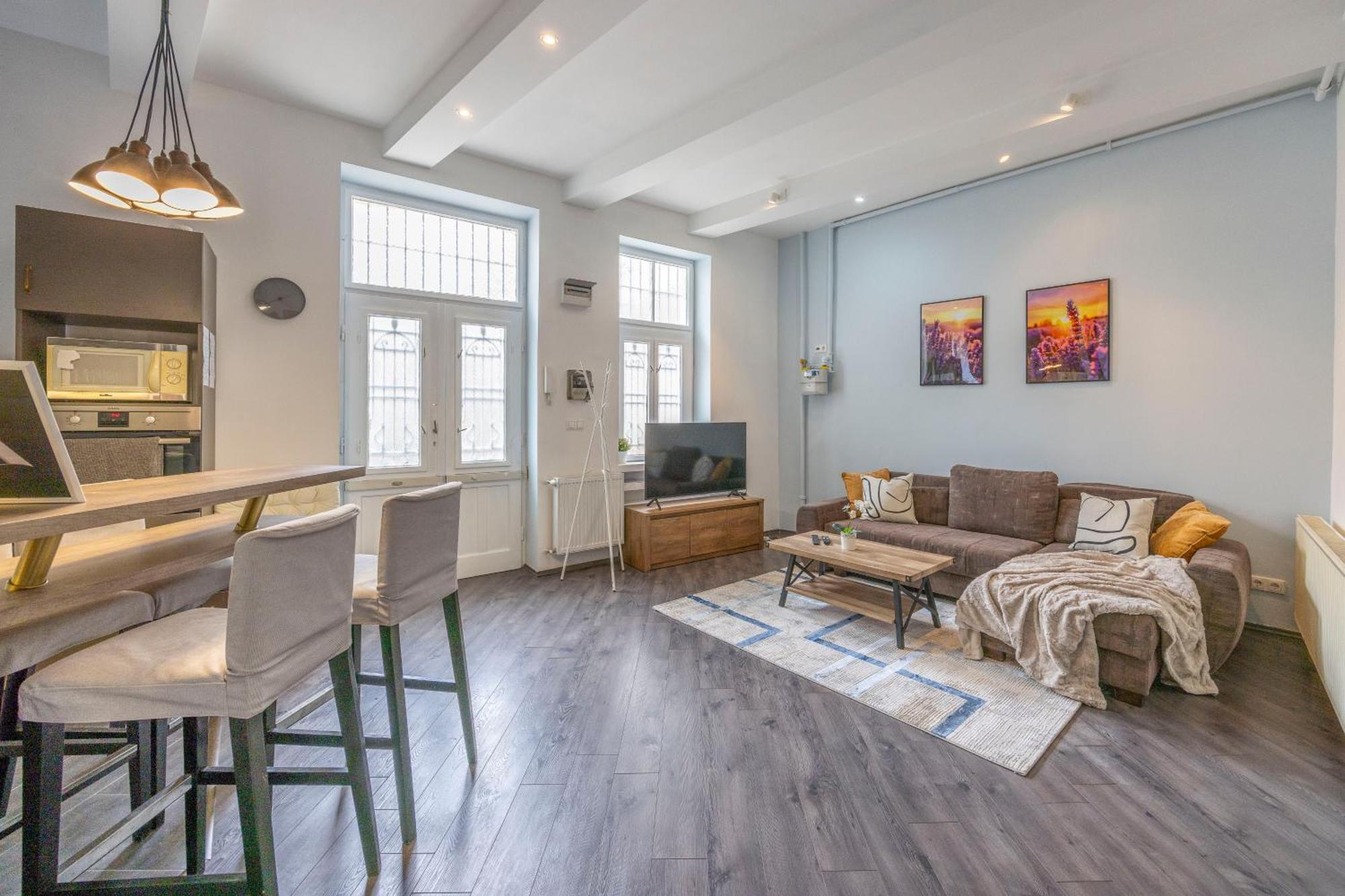 Explore Budapest From A Central Cozy Home & Sweet Retreat Экстерьер фото